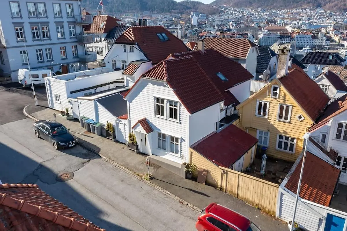 펜션 Dinbnb Apartment L Skansen Funhouse - 400M To Bryggen Gym & Parking 베르겐