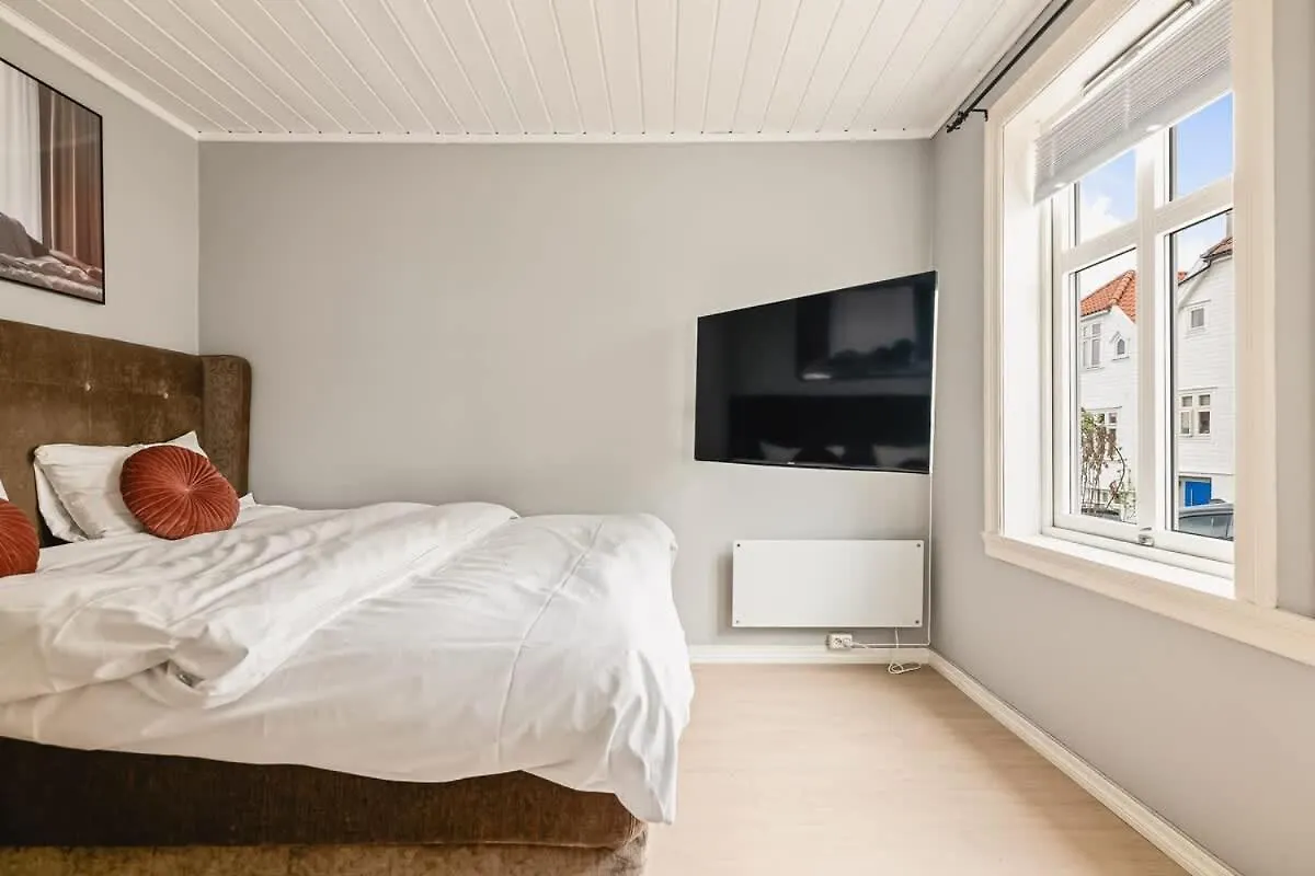 Dinbnb Apartment L Skansen Funhouse - 400M To Bryggen Gym & Parking 베르겐 펜션